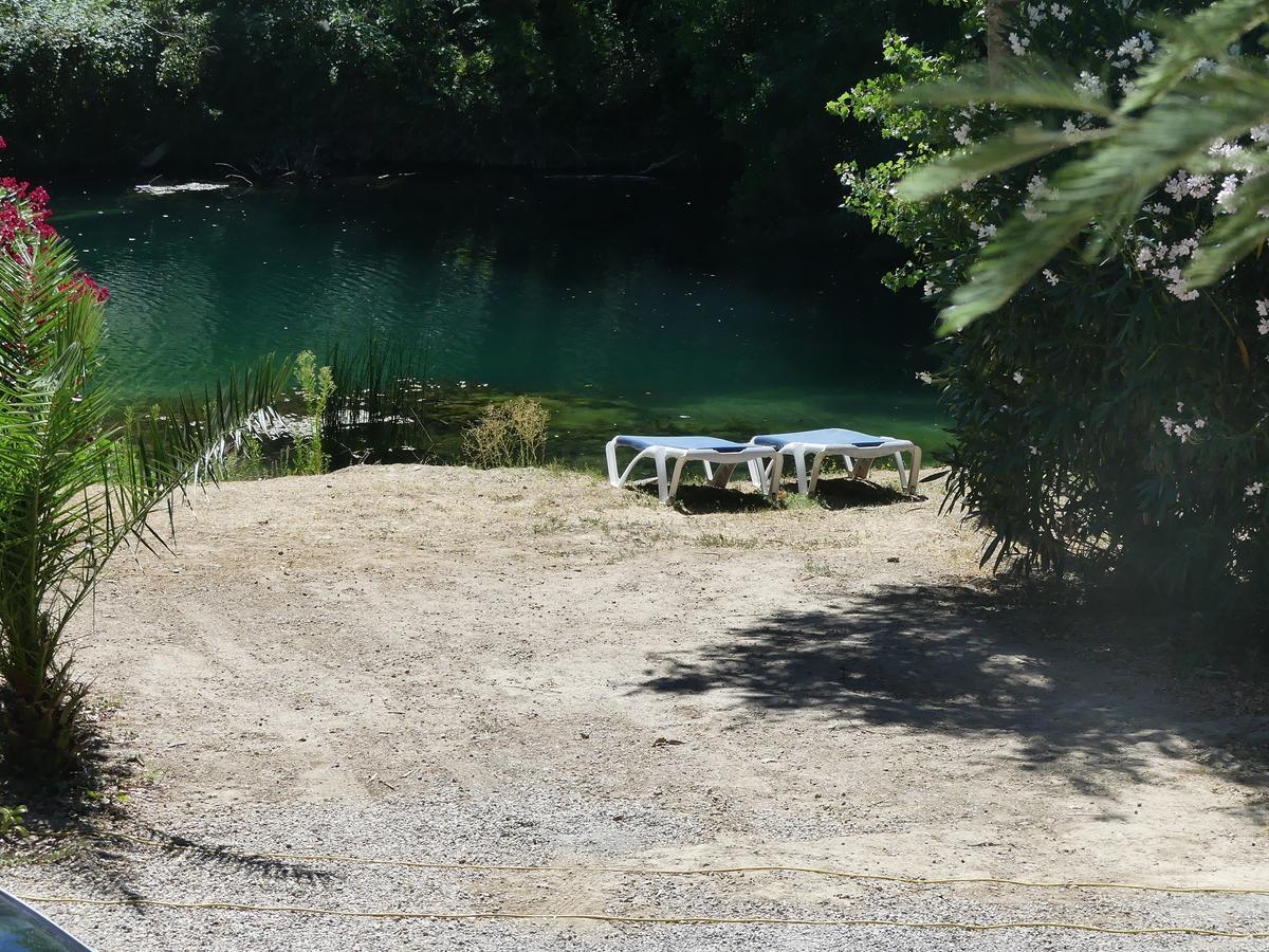 Camping Le Parc Des Monges Auribeau-sur-Siagne Exteriör bild