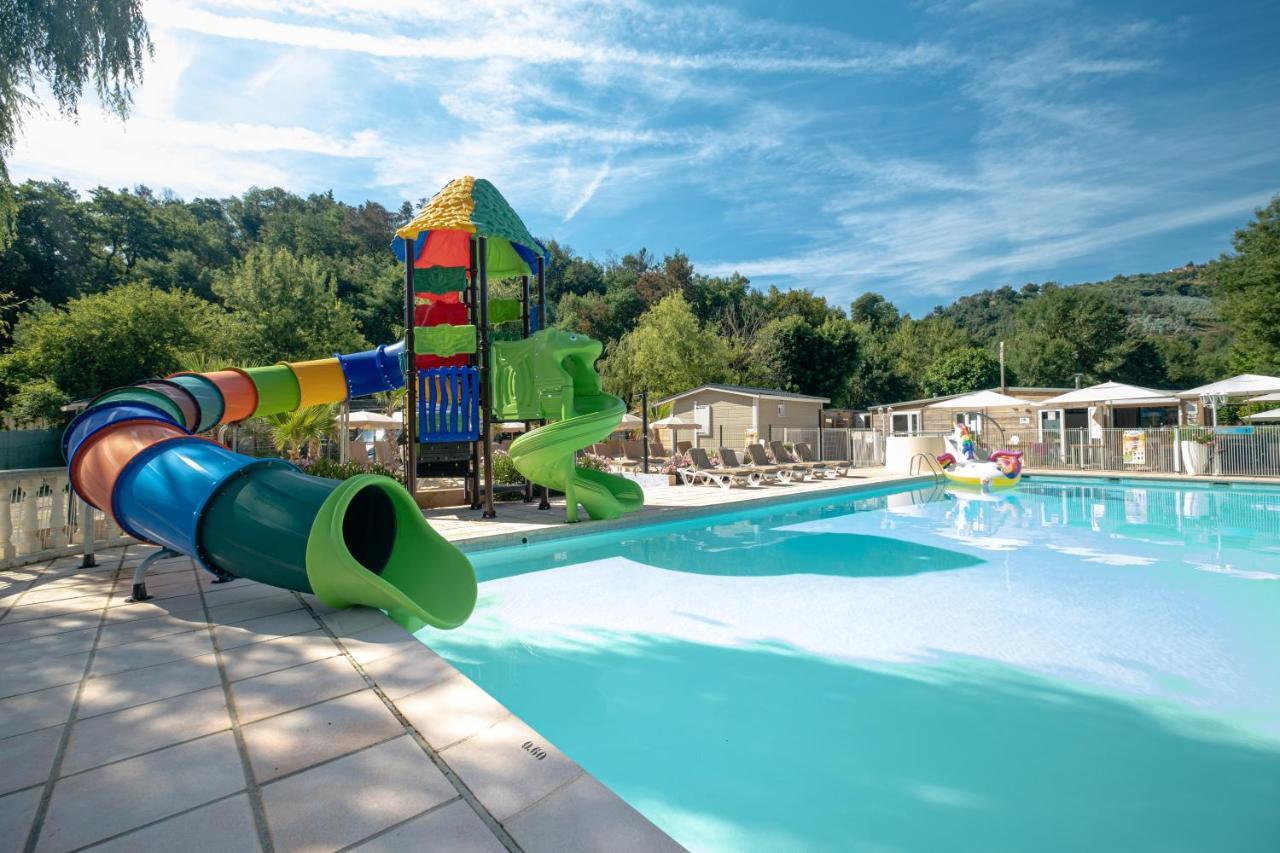 Camping Le Parc Des Monges Auribeau-sur-Siagne Exteriör bild