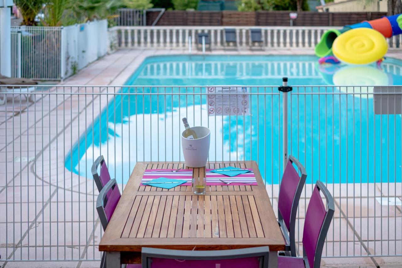 Camping Le Parc Des Monges Auribeau-sur-Siagne Exteriör bild