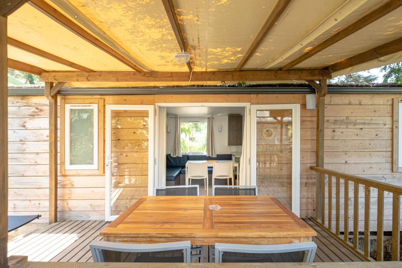 Camping Le Parc Des Monges Auribeau-sur-Siagne Exteriör bild